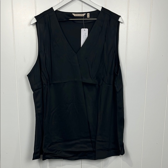 Soft Surroundings Womens Hideaway Tank 2X Black Pullover Sleeveless 100% Modal - Picture 1 of 12